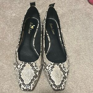 Essex lane size 9 snake skin soft leather